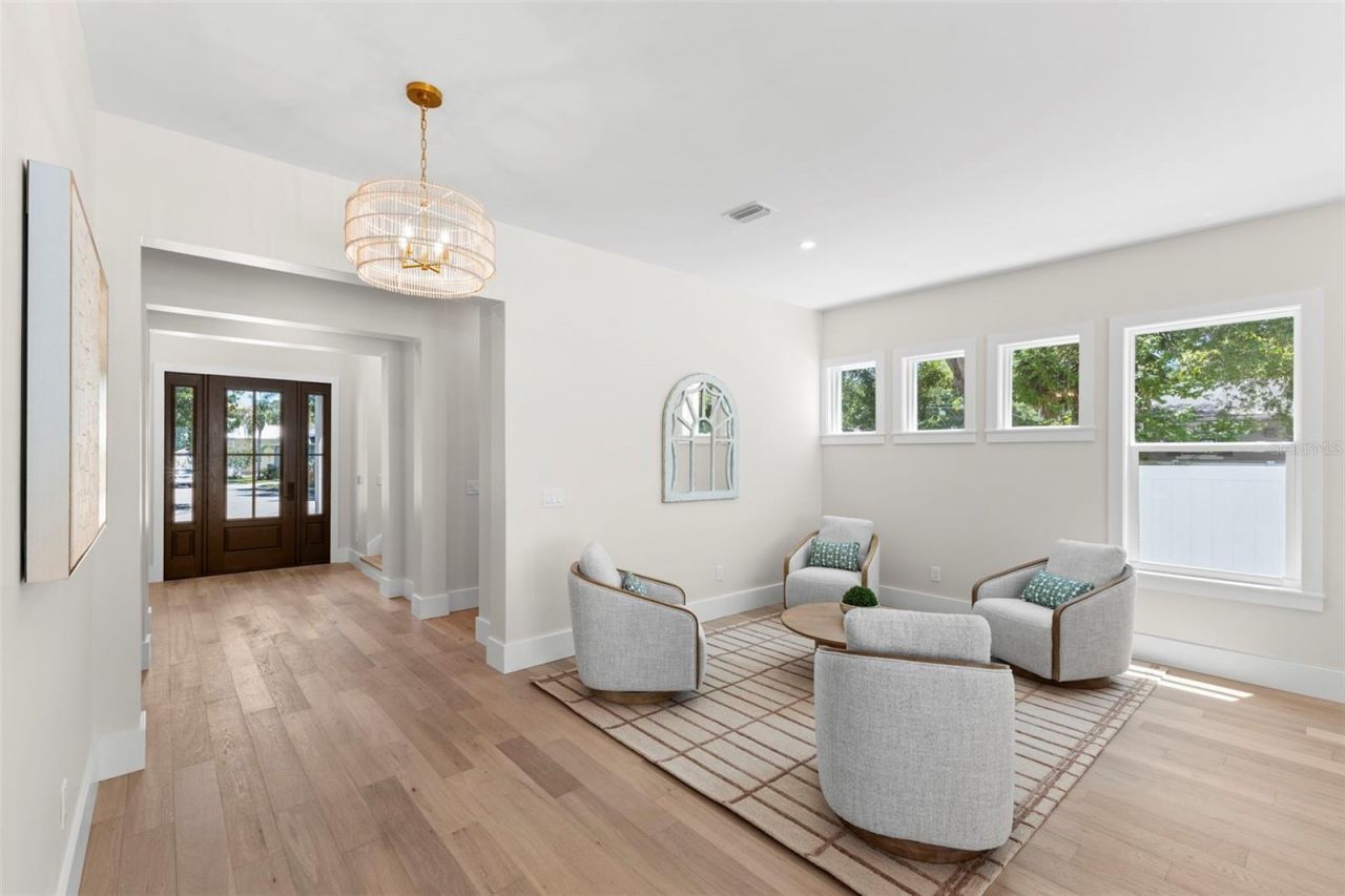 1100 8th Street N, Saint Petersburg, FL 33701 Photo