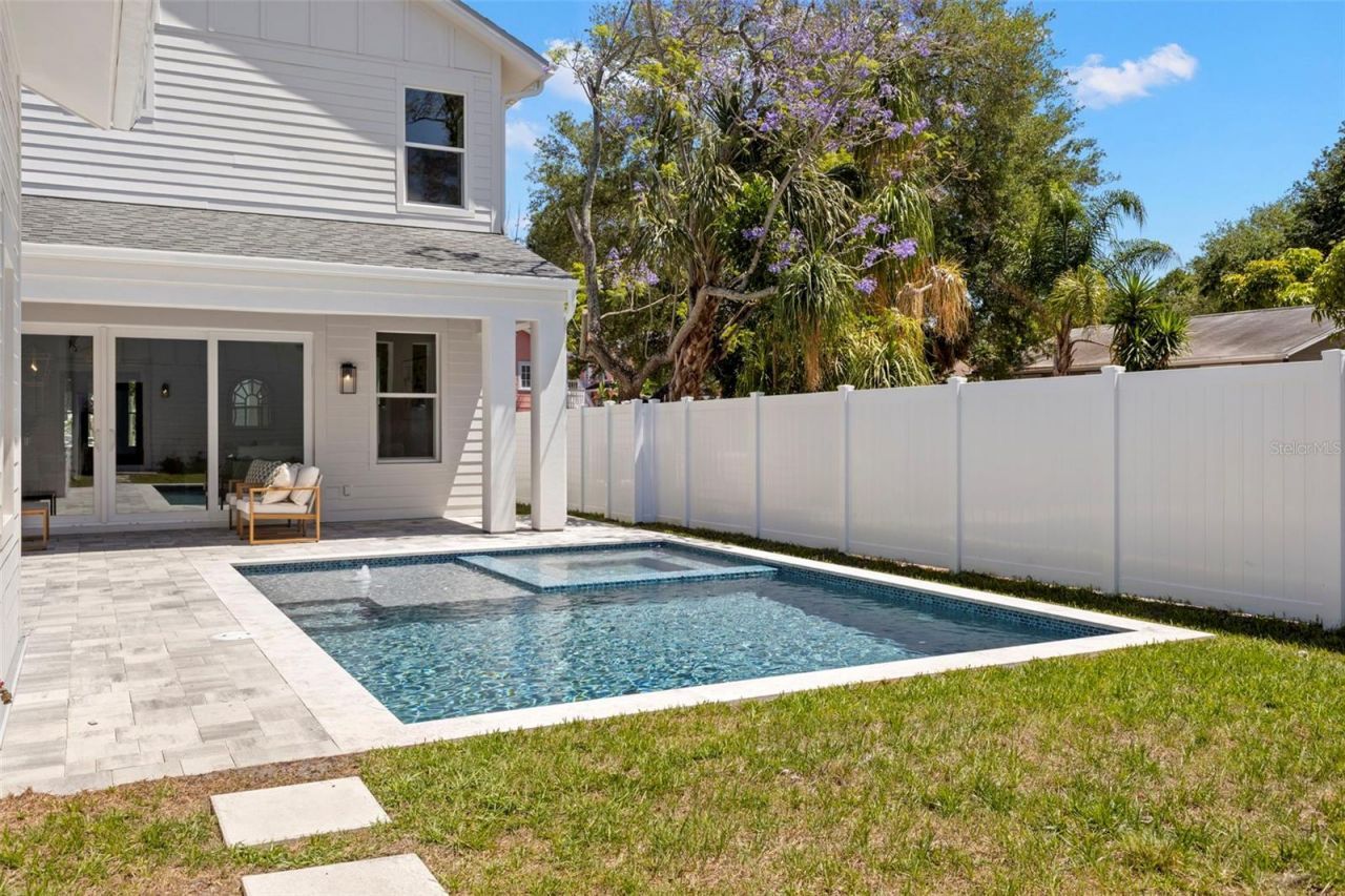 1100 8th Street N, Saint Petersburg, FL 33701 Photo