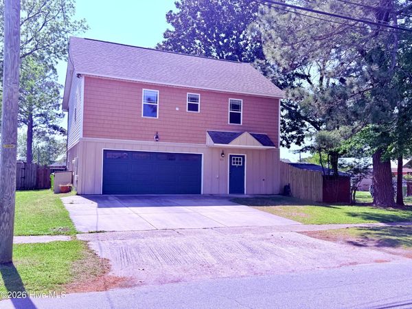 511 N B Street , Bridgeton, NC 28519