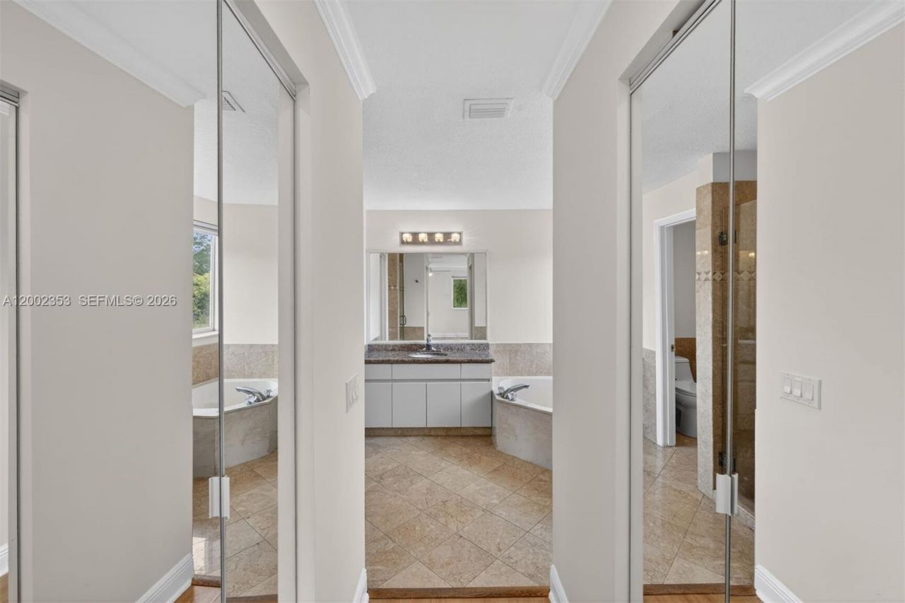 1115 Camellia Cir , Weston, FL 33326 Photo