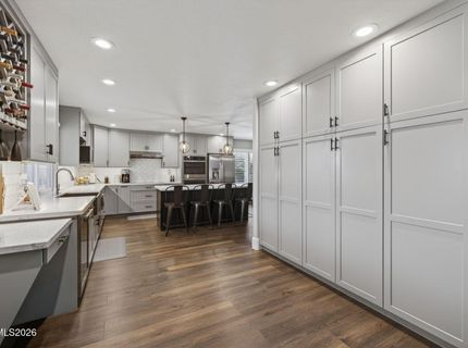 5675 W Brookdale Drive, Reno, NV 89523 Photo