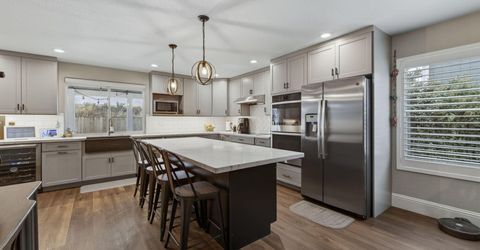 5675 W Brookdale Drive, Reno, NV 89523 Photo