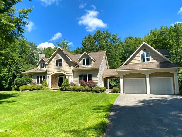 49 Homestead Road, Saratoga Springs, NY 12866