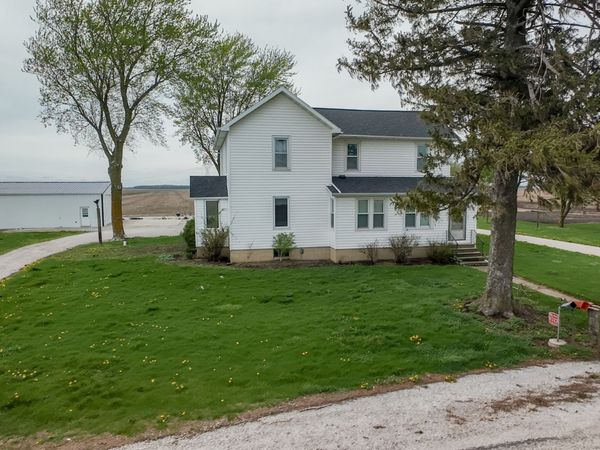 11323 N 1500 East Road , Pontiac, IL 61764