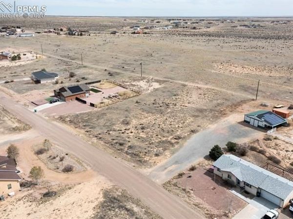 1626 N Billy The Kid Lane, Pueblo, CO 81007