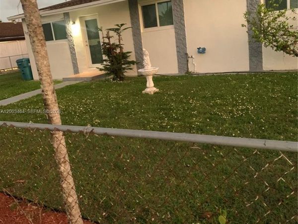 11710 SW 181st Terrace , Miami, FL 33177
