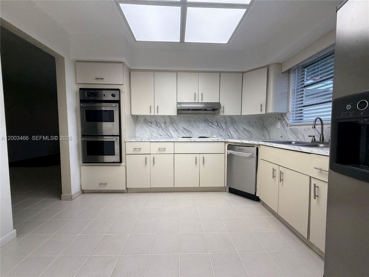 1556 San Benito Ave, Unit 1556, Coral Gables, FL 33134 Photo