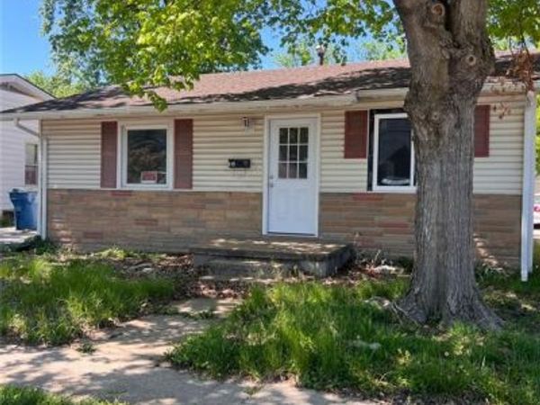 615 Broadway, East Alton, IL 62024