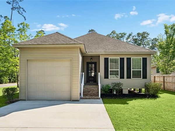 1616 ORLEANS Street , Mandeville, LA 70448