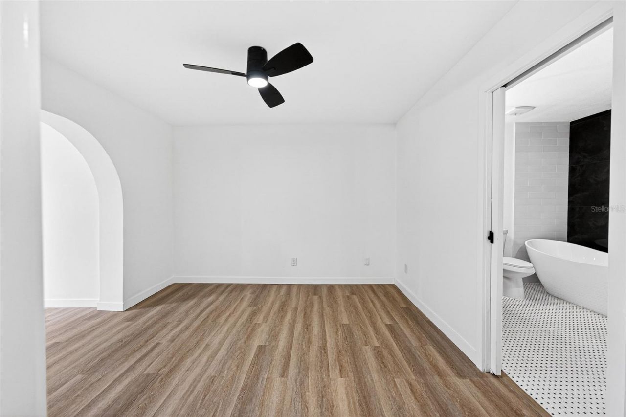 14841 Oak Vine Drive , Lutz, FL 33559 Photo