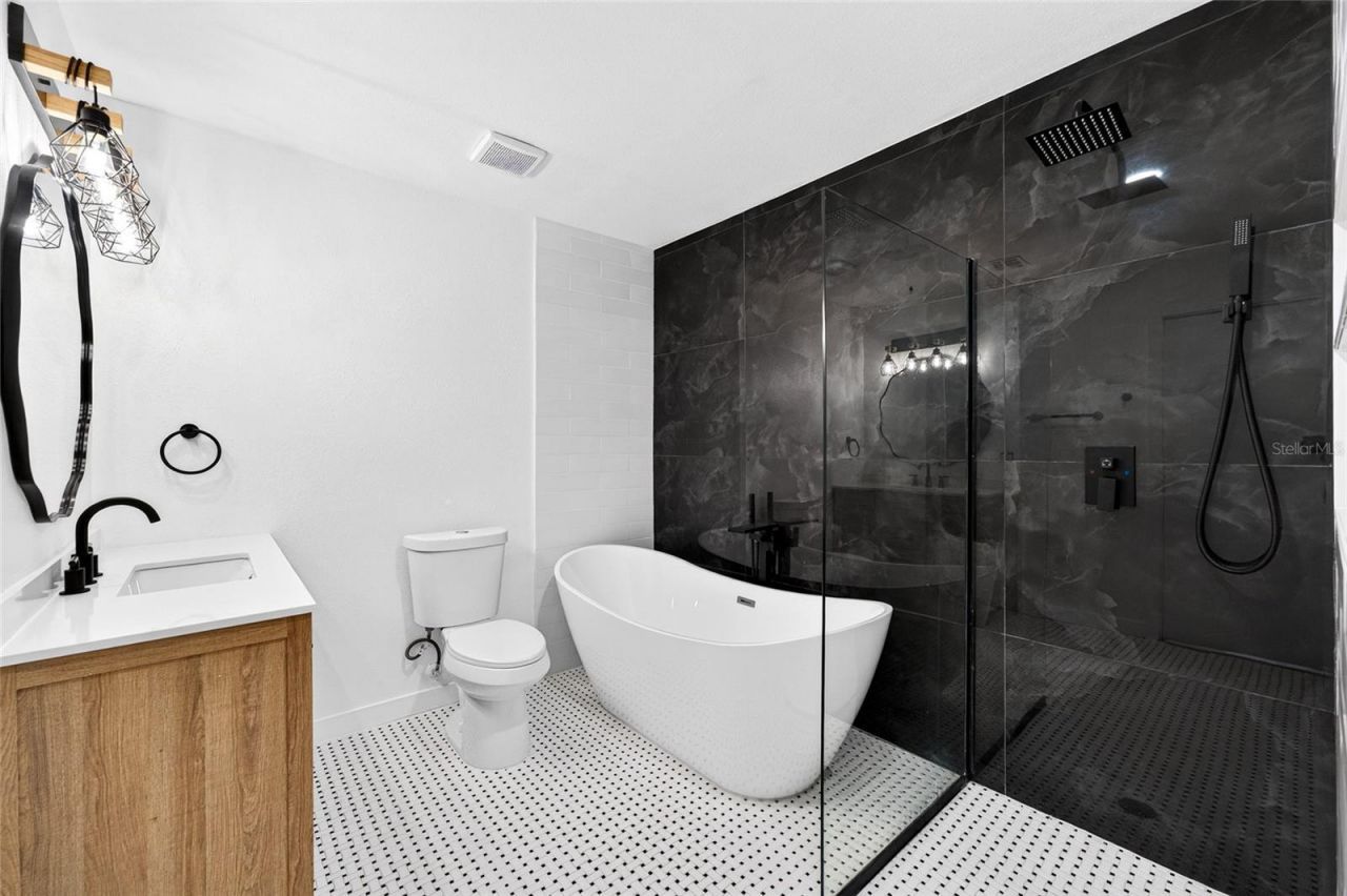 14841 Oak Vine Drive , Lutz, FL 33559 Photo