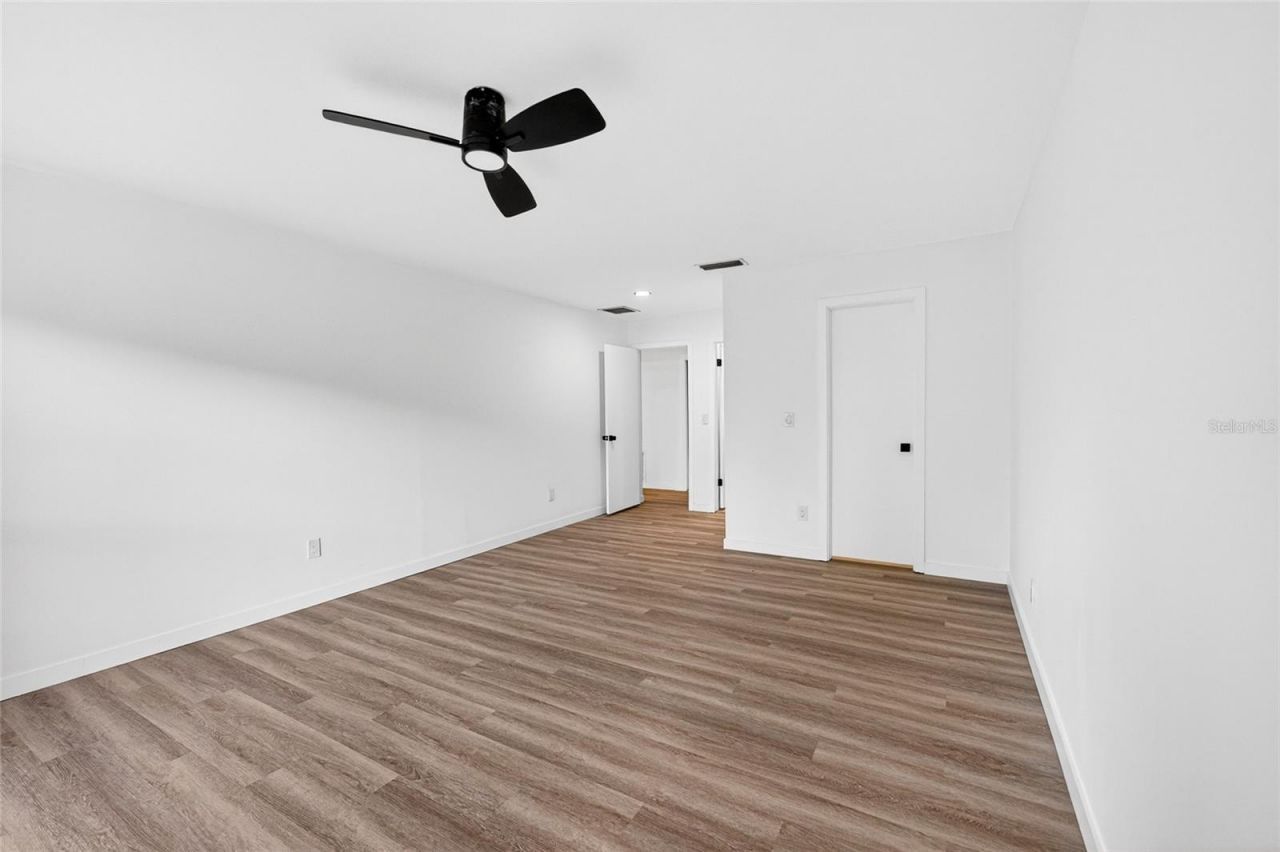 14841 Oak Vine Drive , Lutz, FL 33559 Photo