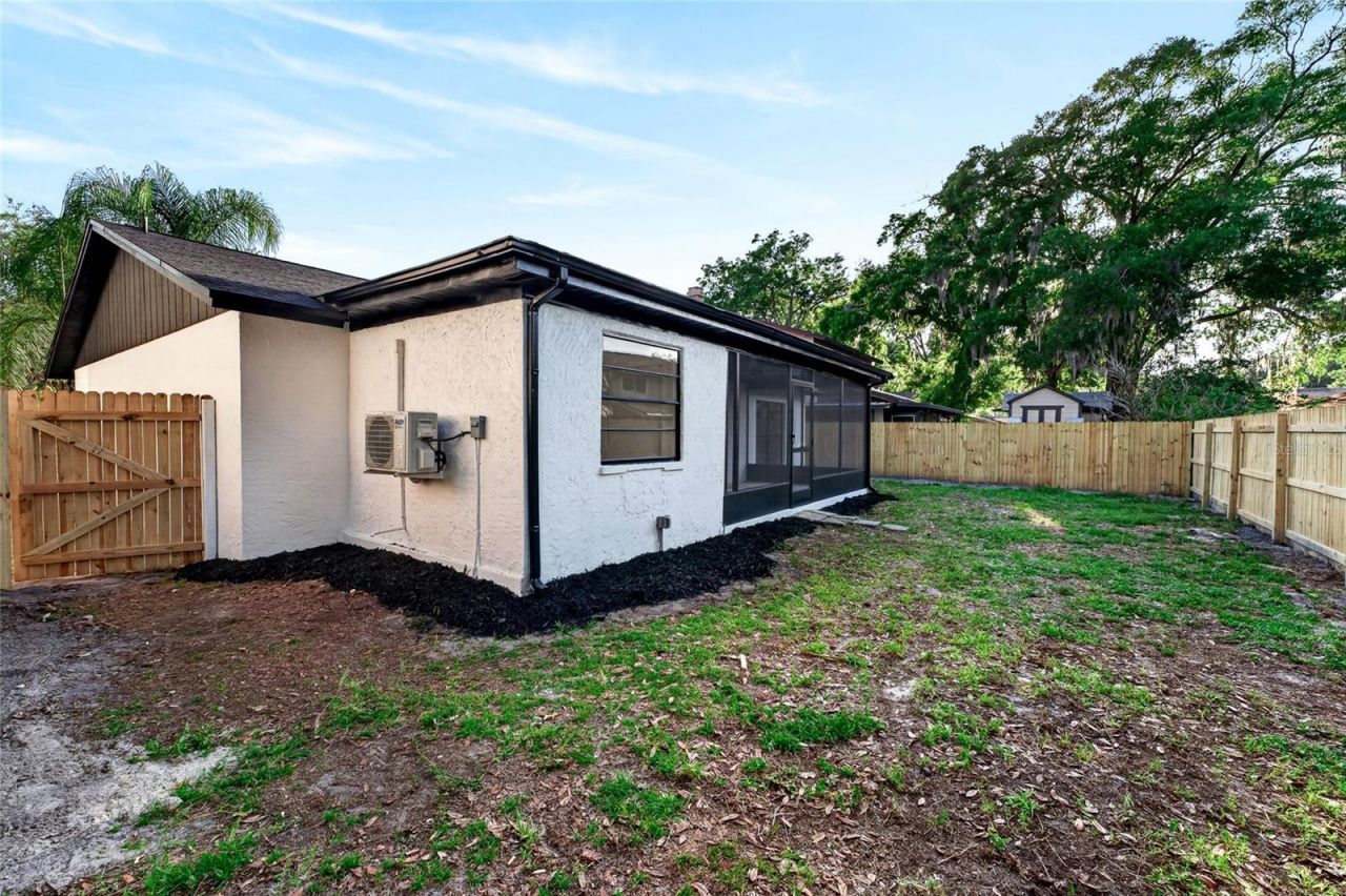 14841 Oak Vine Drive , Lutz, FL 33559 Photo