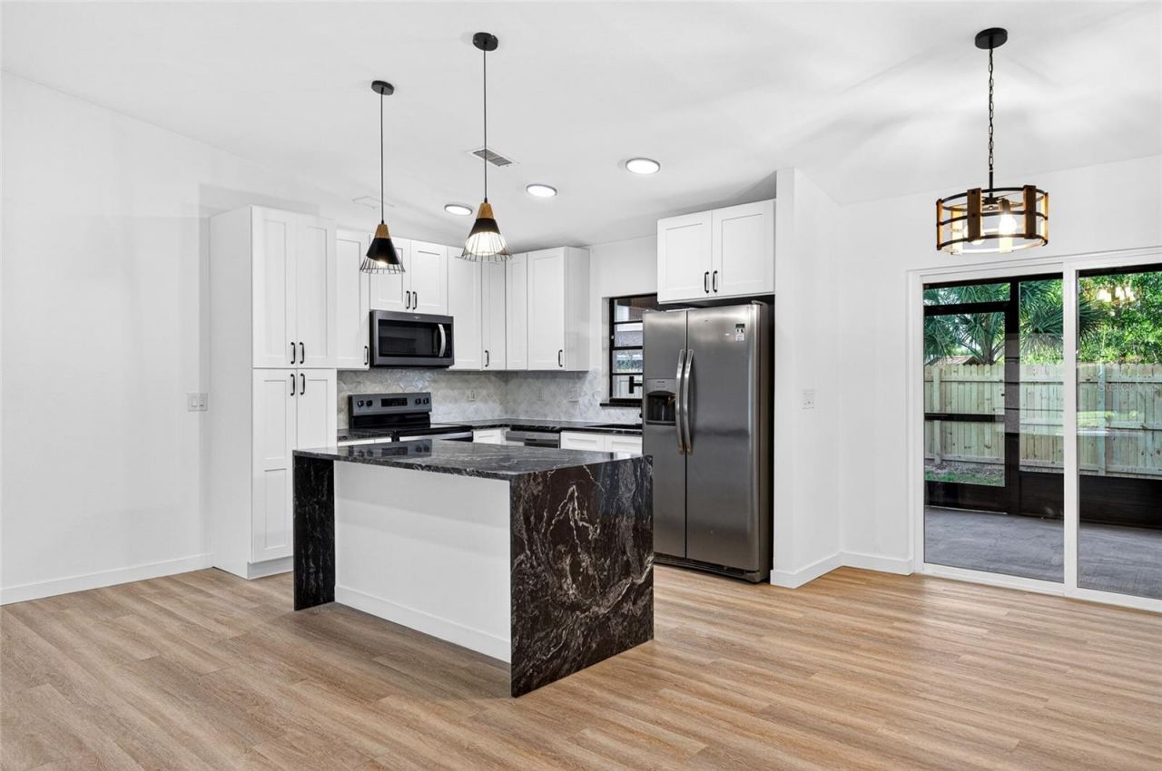 14841 Oak Vine Drive , Lutz, FL 33559 Photo