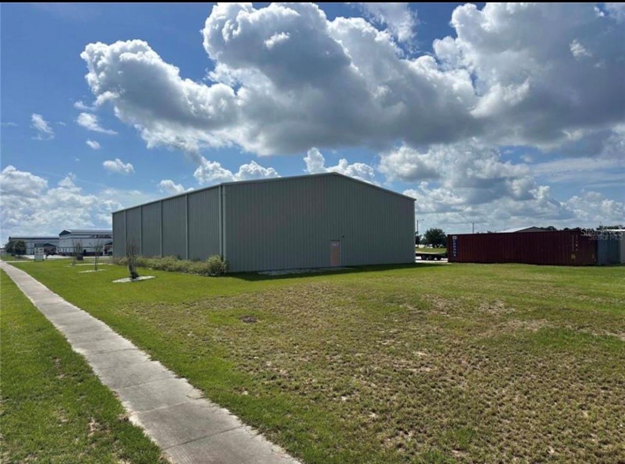 1721 Leesburg Commons Court, Leesburg, FL 34748 Photo