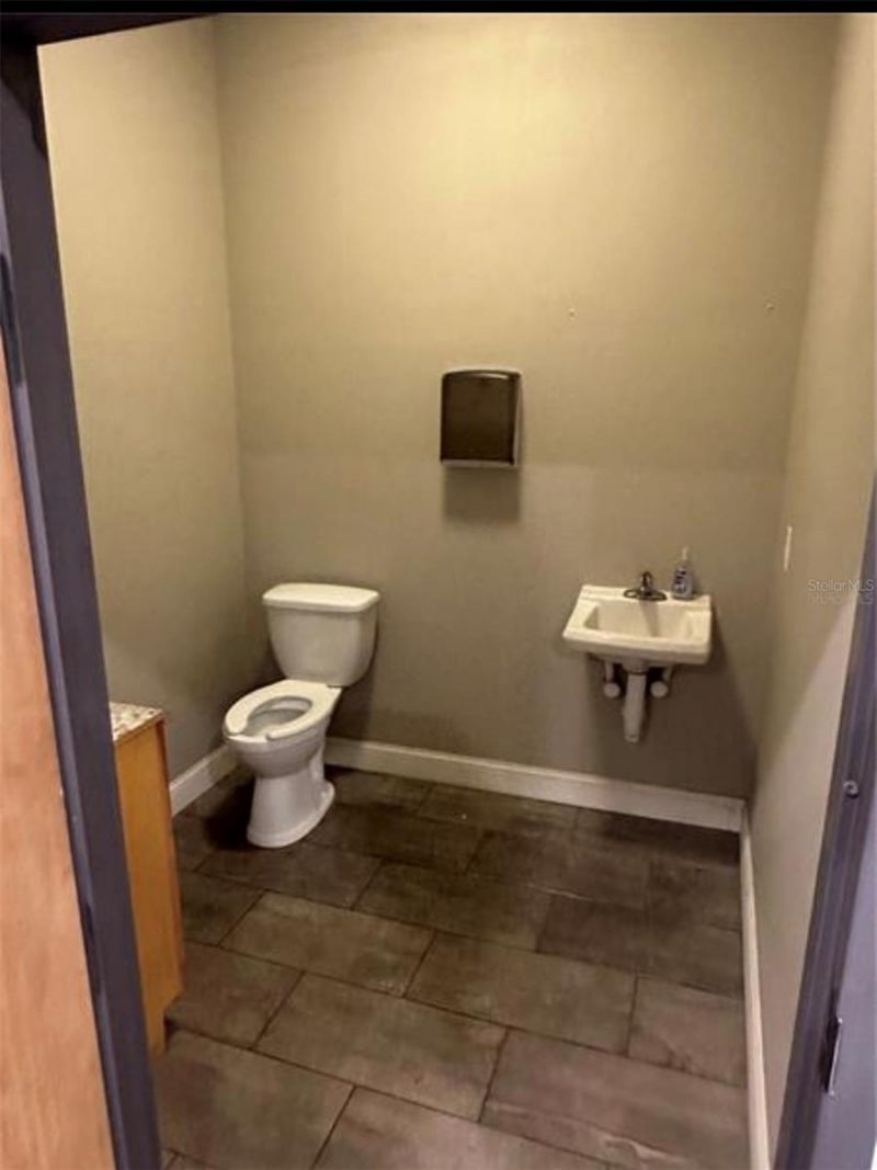 1721 Leesburg Commons Court, Leesburg, FL 34748 Photo