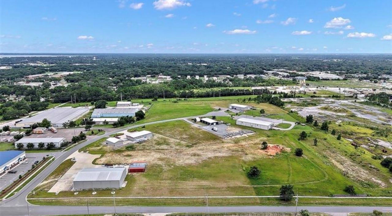 1721 Leesburg Commons Court, Leesburg, FL 34748 Photo