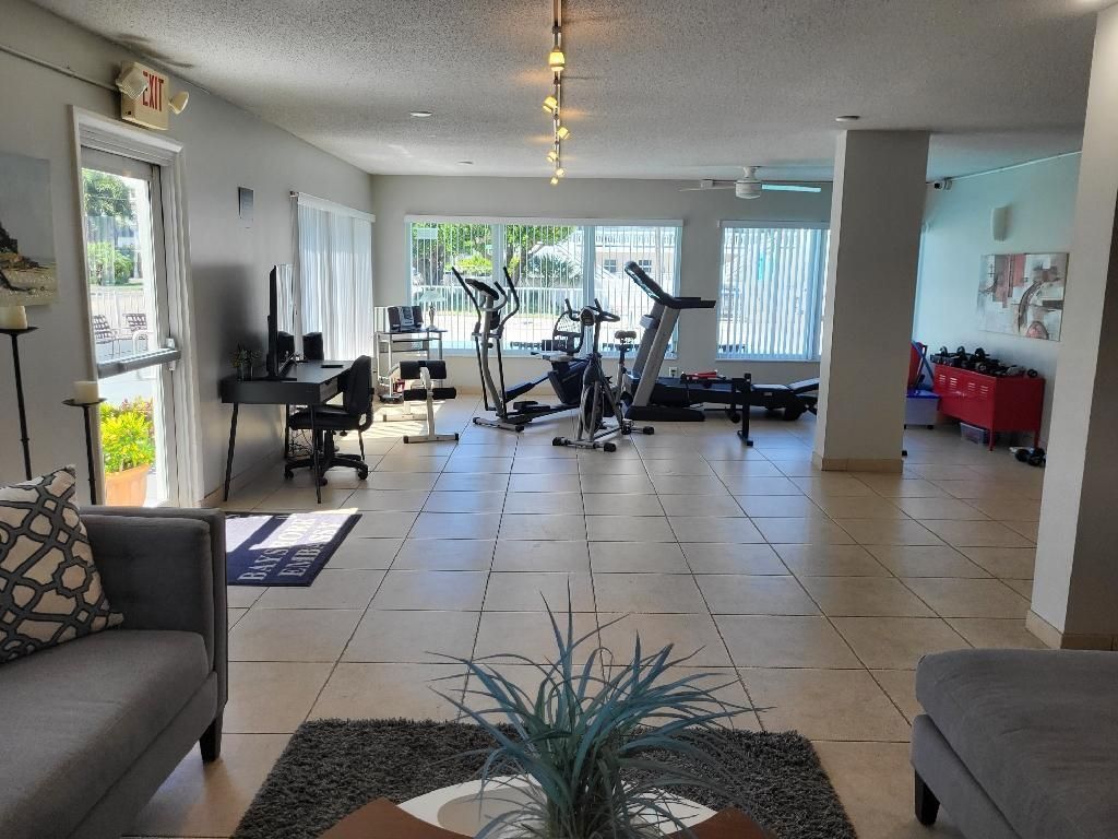 550 Bayshore Drive, Unit 104, Fort Lauderdale, FL 33304 Photo