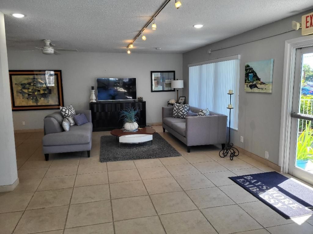 550 Bayshore Drive, Unit 104, Fort Lauderdale, FL 33304 Photo