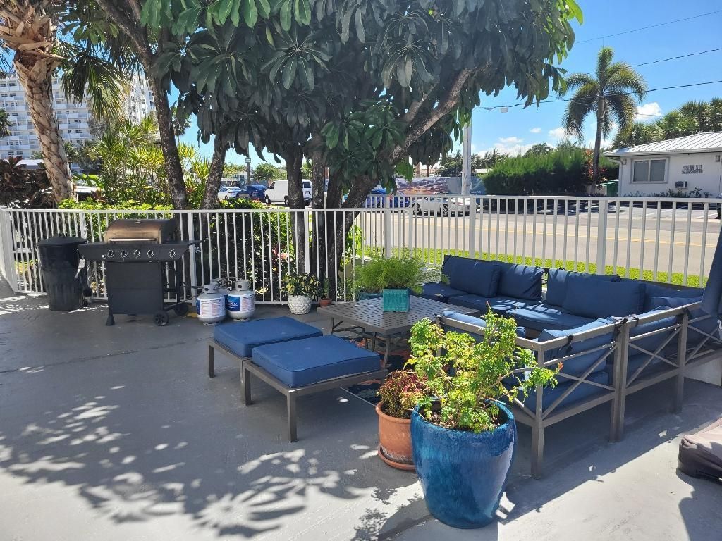 550 Bayshore Drive, Unit 104, Fort Lauderdale, FL 33304 Photo