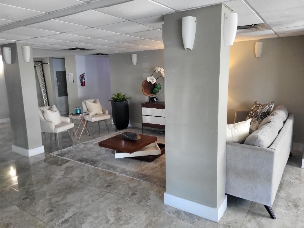 550 Bayshore Drive, Unit 104, Fort Lauderdale, FL 33304 Photo