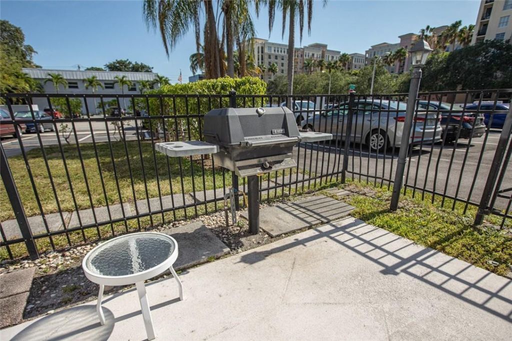 601 SE 5th Court, Unit 108, Fort Lauderdale, FL 33301 Photo