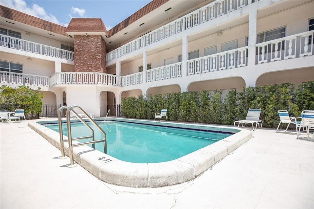 601 SE 5th Court, Unit 108, Fort Lauderdale, FL 33301 Photo