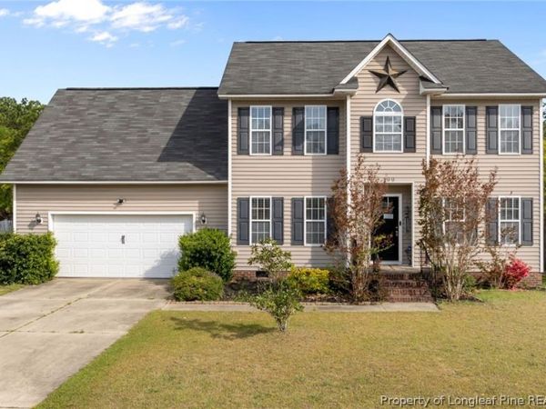 199 Fallingleaf Drive , Raeford, NC 28376