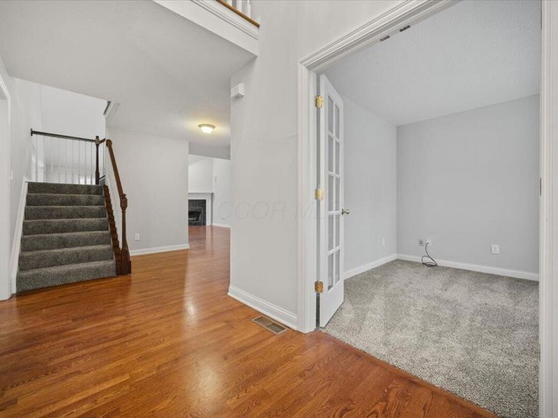 374 Rosewood Court, Powell, OH 43065 Photo 4