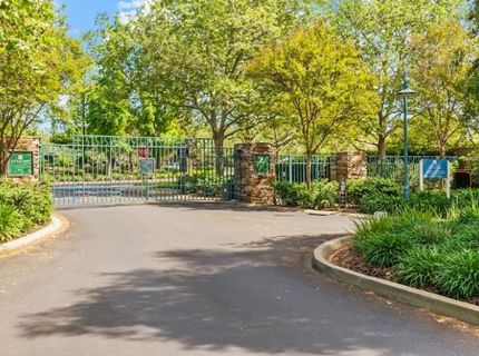 4778 Village Green, El Dorado Hills, CA 95762 Photo