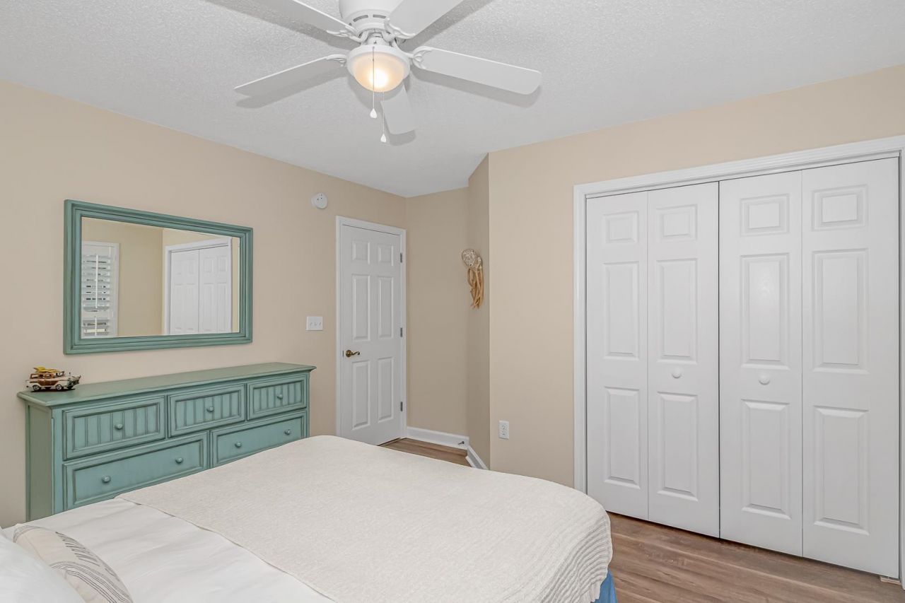 4330 Oakwood Circle Photo 20