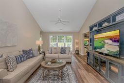 4330 Oakwood Circle photo 4