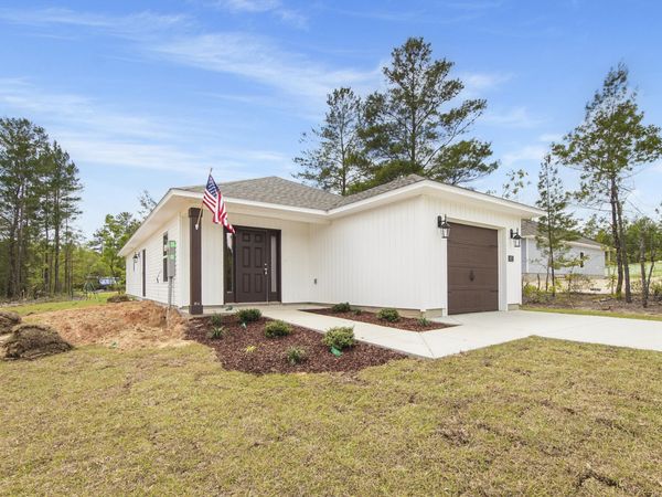 1671 Trout Drive, DeFuniak Springs, FL 32433