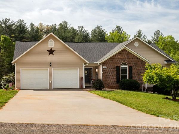 611 Briar Creek Drive , Unit 36, North Wilkesboro, NC 28659