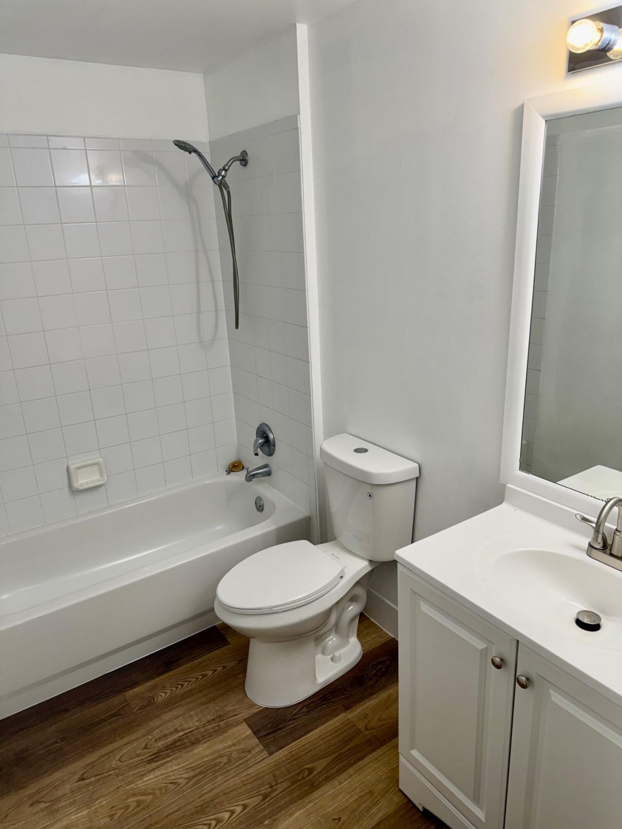 2080 Greenview Shores Boulevard, Unit 421, Wellington, FL 33414 Photo