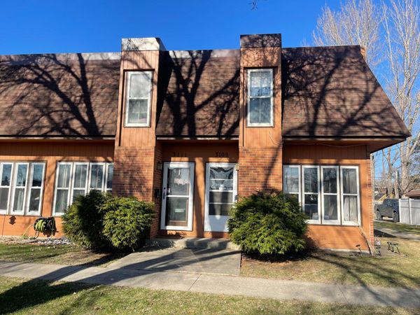3109 5th Street S, Unit 4, Moorhead, MN 56560