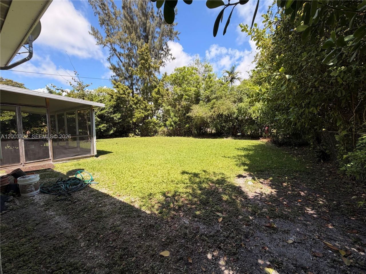 5765 SW 48th St , Miami, FL 33155 Photo