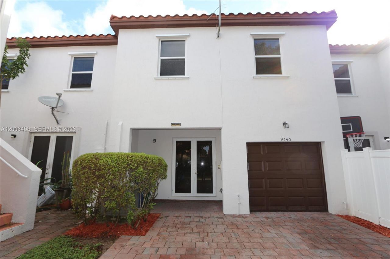 9540 SW 169th Pl , Miami, FL 33196 Photo
