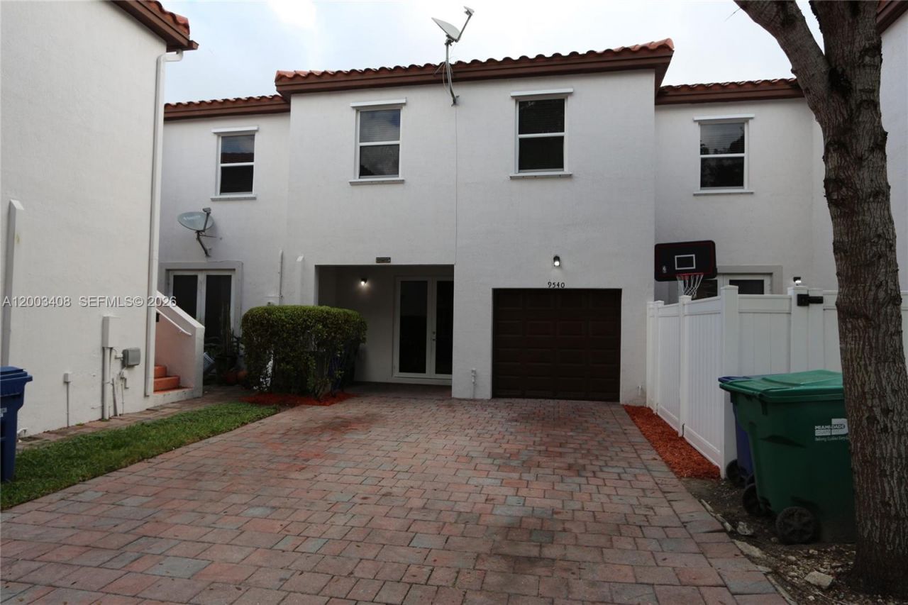 9540 SW 169th Pl , Miami, FL 33196 Photo