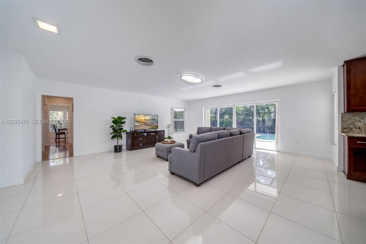 13100 SW 81st Ave , Pinecrest, FL 33156 Photo