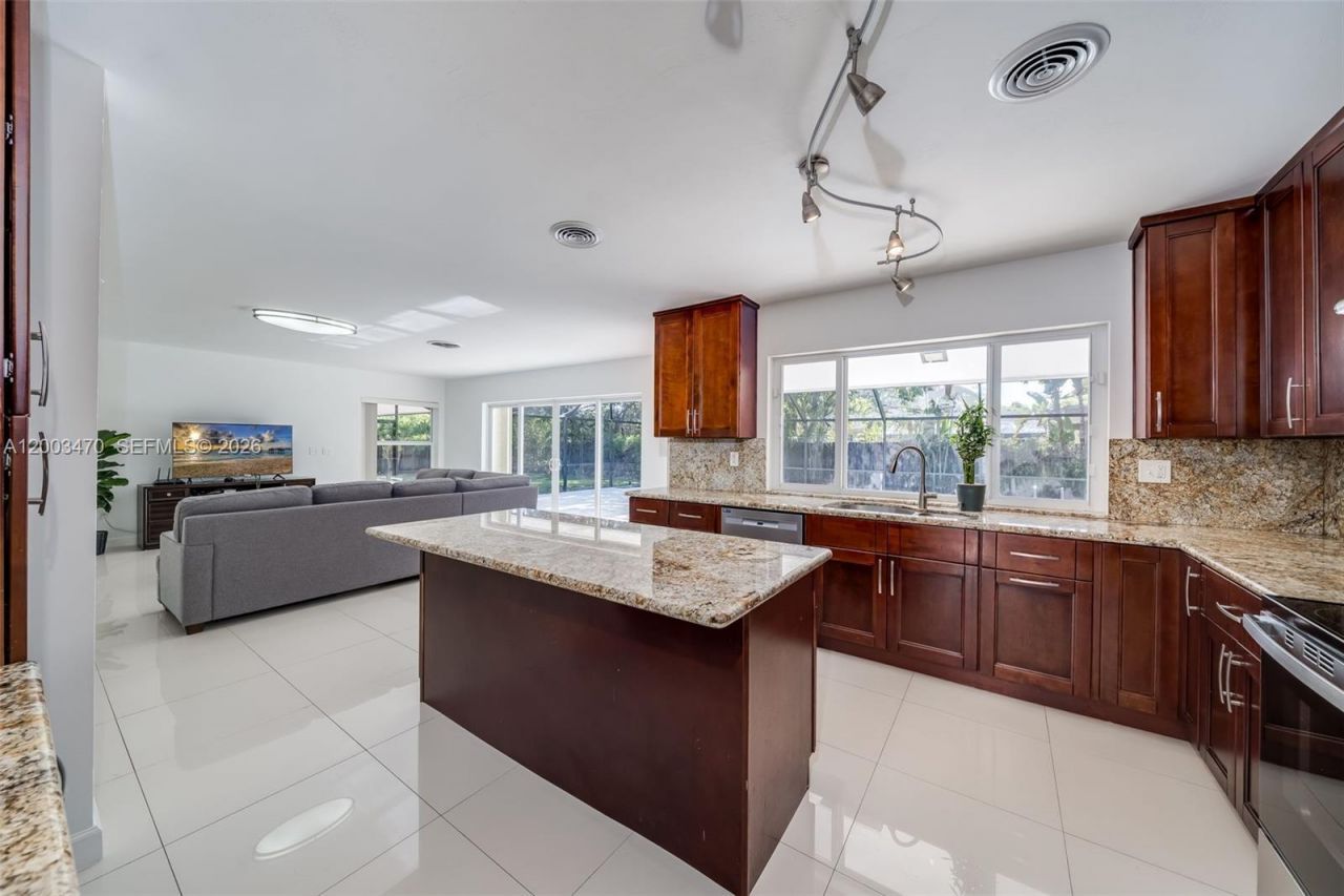 13100 SW 81st Ave , Pinecrest, FL 33156 Photo