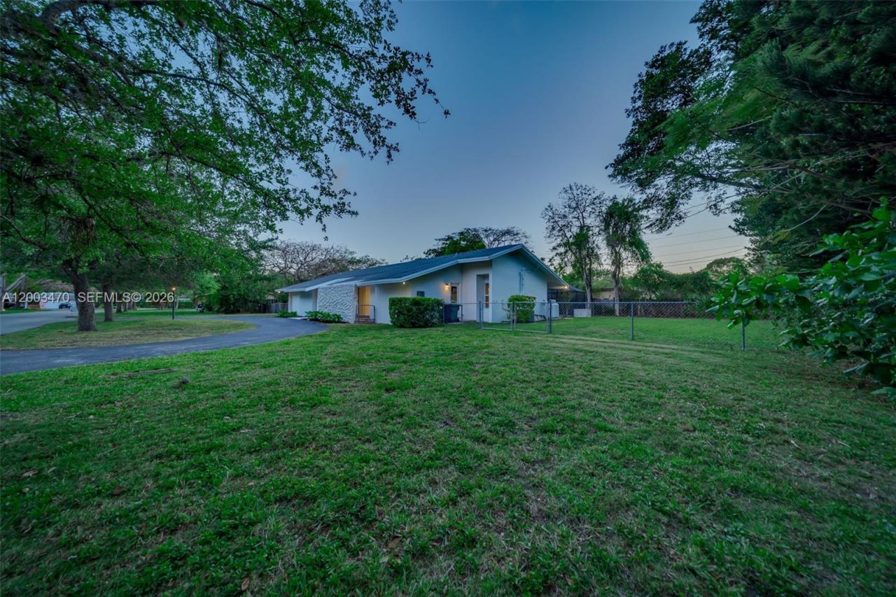 13100 SW 81st Ave , Pinecrest, FL 33156 Photo
