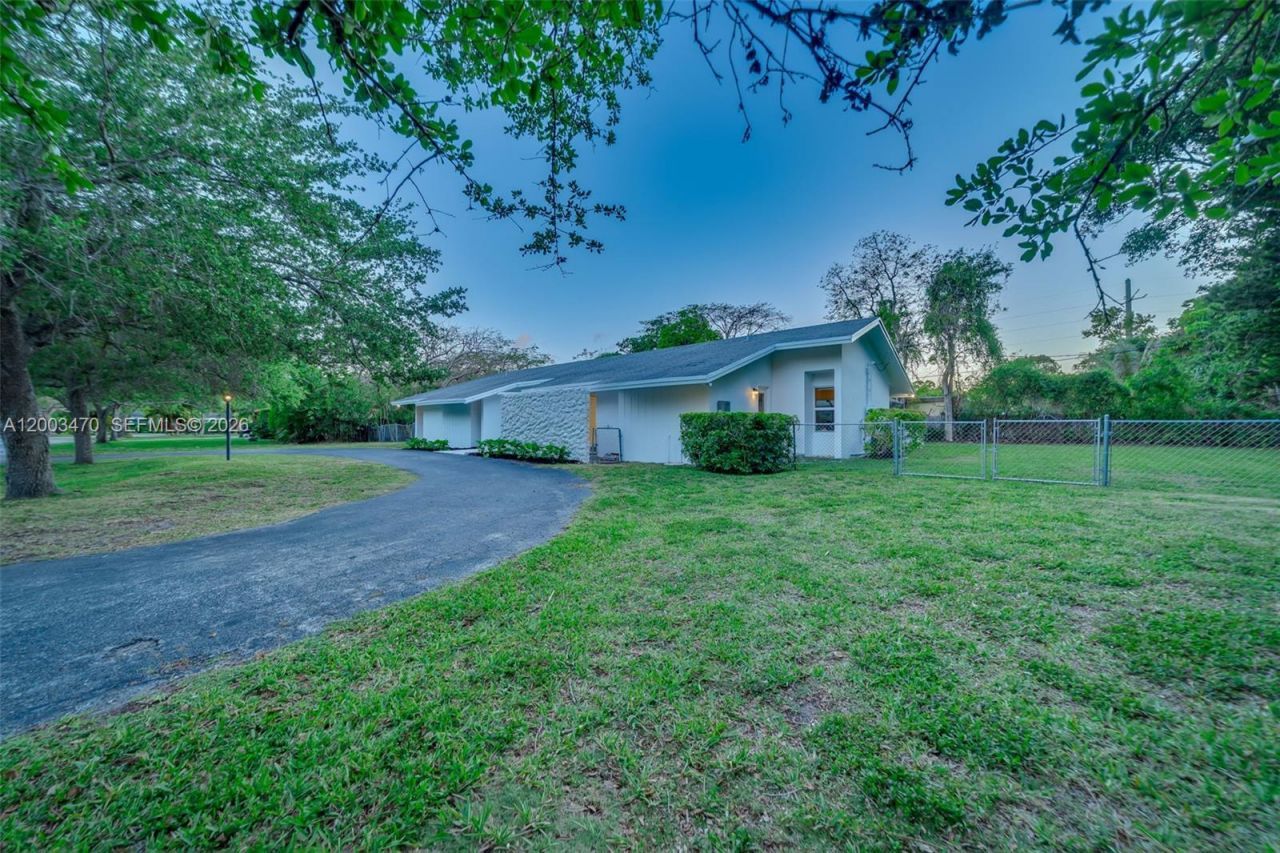 13100 SW 81st Ave , Pinecrest, FL 33156 Photo