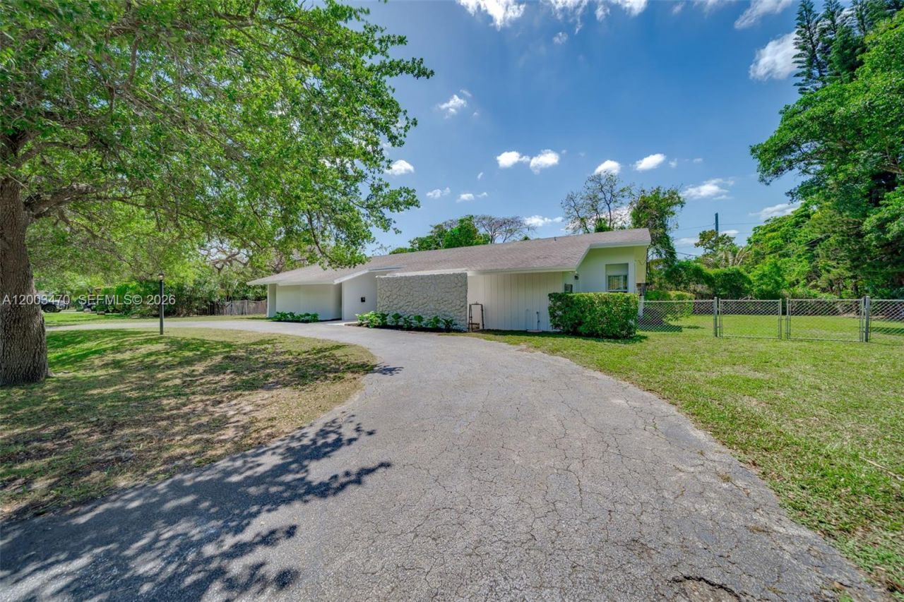 13100 SW 81st Ave , Pinecrest, FL 33156 Photo