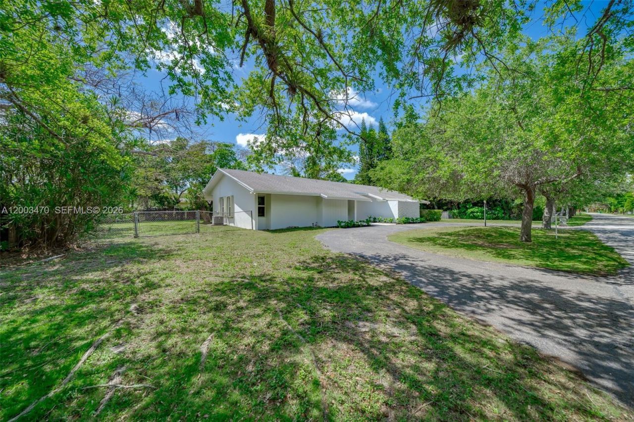 13100 SW 81st Ave , Pinecrest, FL 33156 Photo