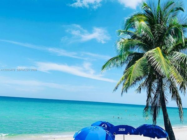 215 SE 3rd Ave, Unit 306C, Hallandale Beach, FL 33009