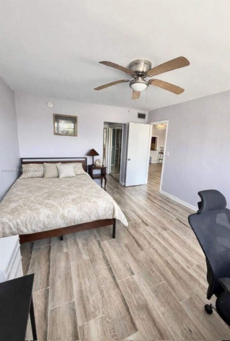 215 SE 3rd Ave, Unit 306C, Hallandale Beach, FL 33009 Photo