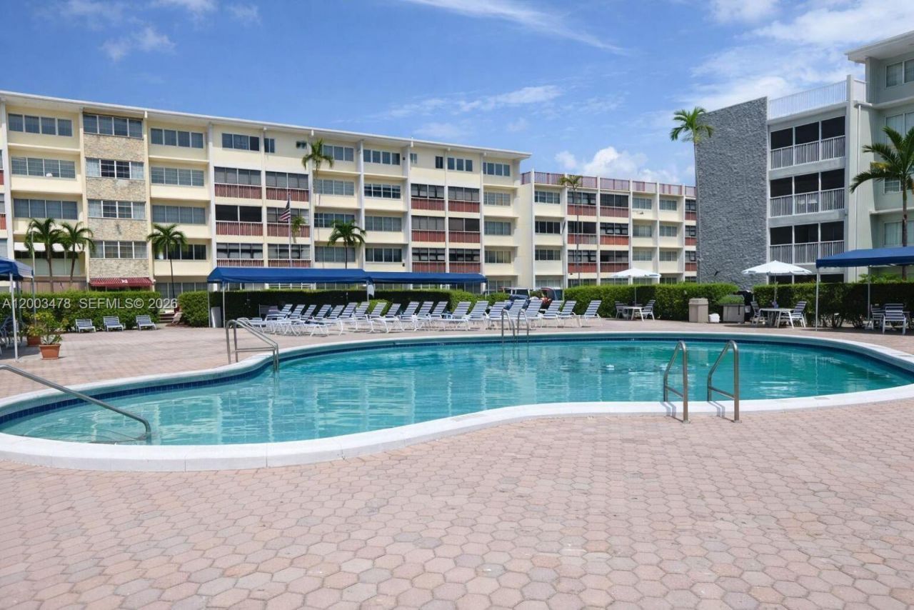 215 SE 3rd Ave , Unit 306C, Hallandale Beach, FL 33009 Photo