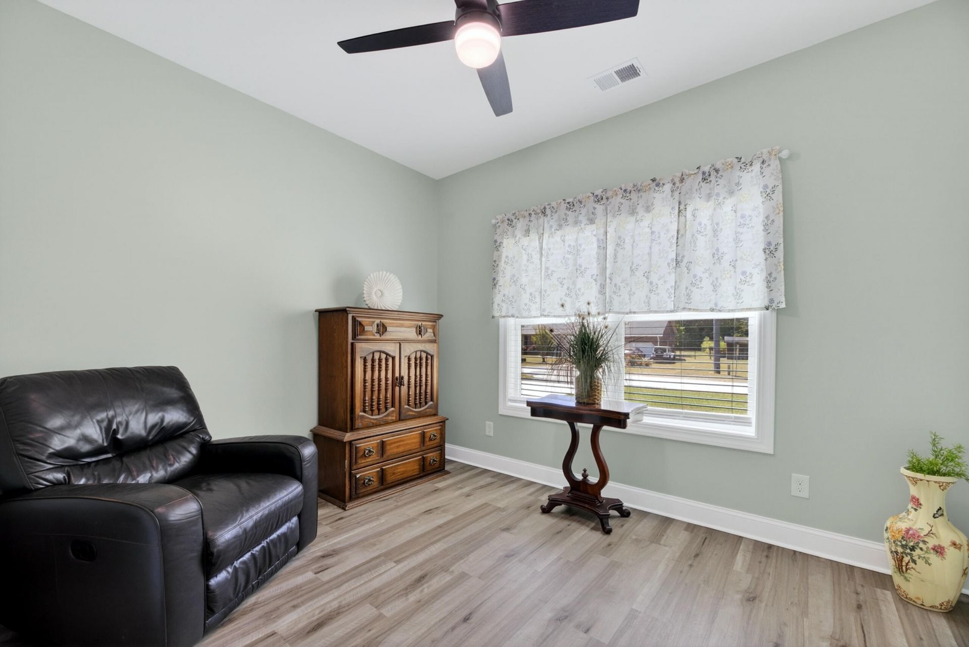 2036 NE Longwood Road Photo 27