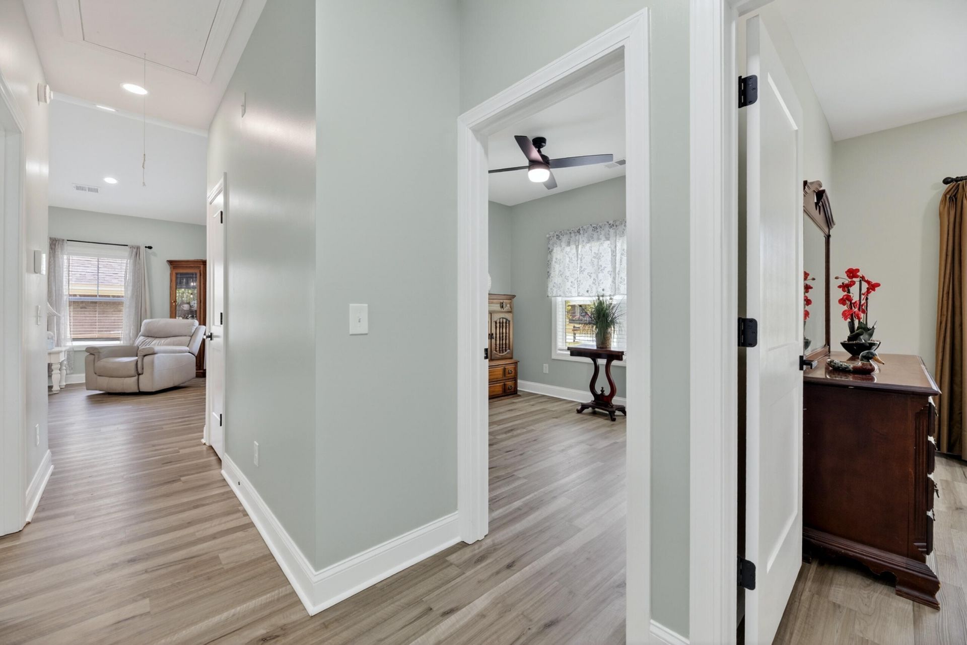 2036 NE Longwood Road Photo 30